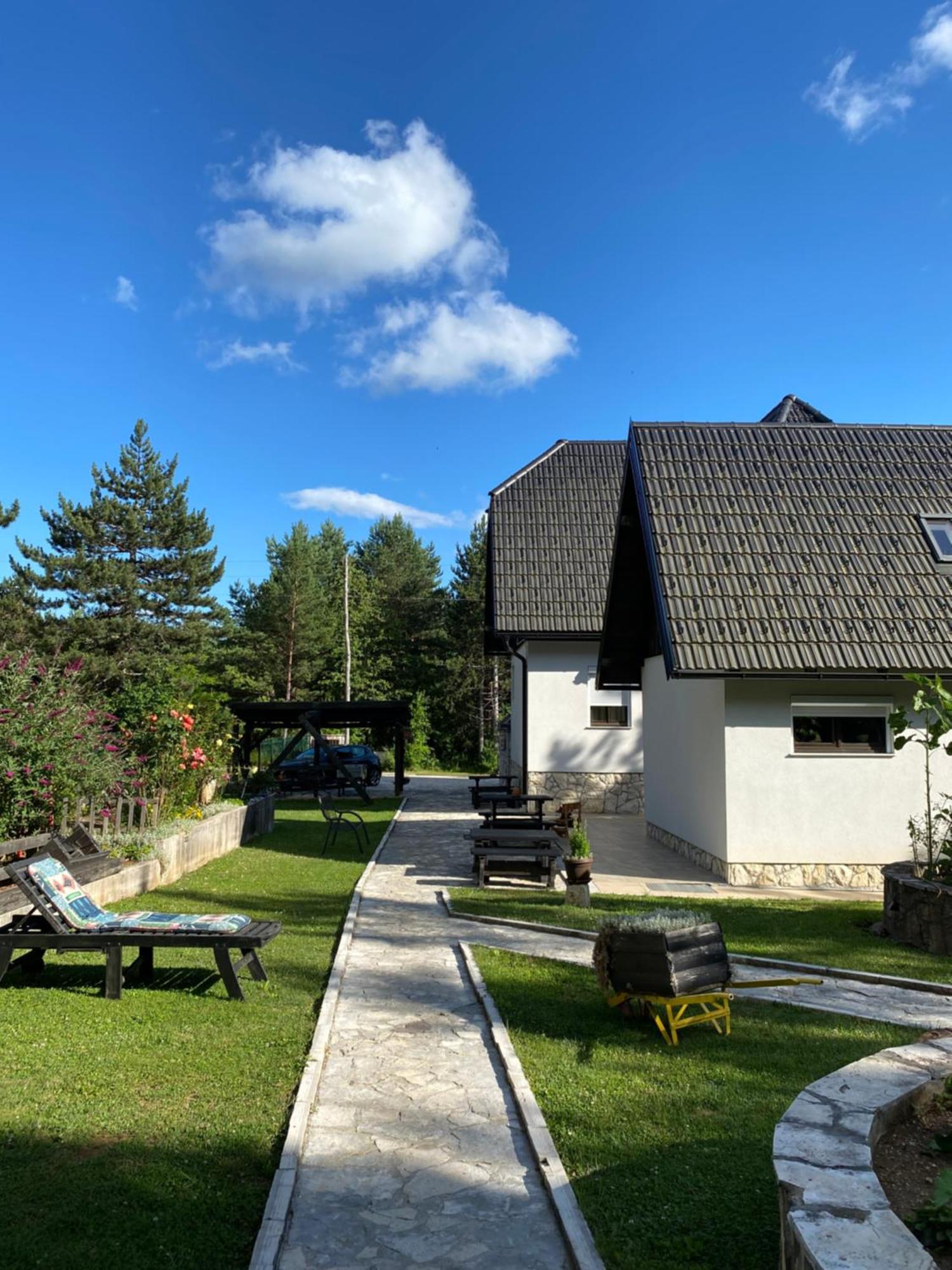 House Maka Hotel Rudanovac ภายนอก รูปภาพ